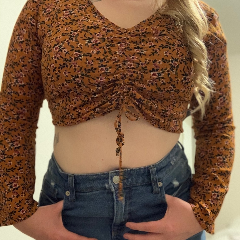 BOHO long sleeve crop top